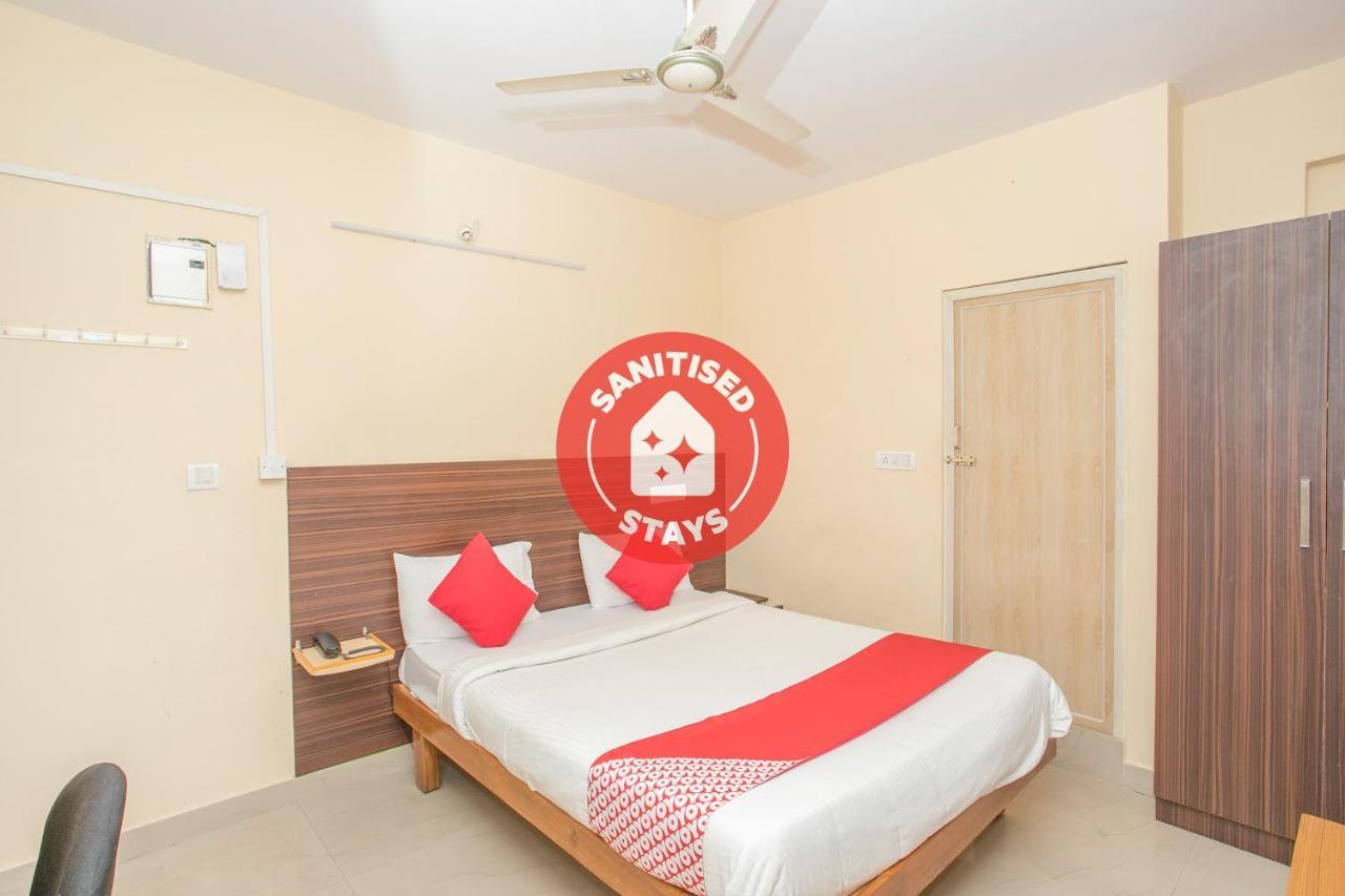 Oyo 10291 Sri Venkatadri Residency Hotel Bengaluru Kültér fotó