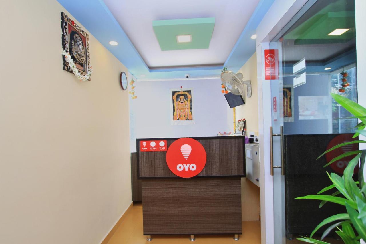 Oyo 10291 Sri Venkatadri Residency Hotel Bengaluru Kültér fotó